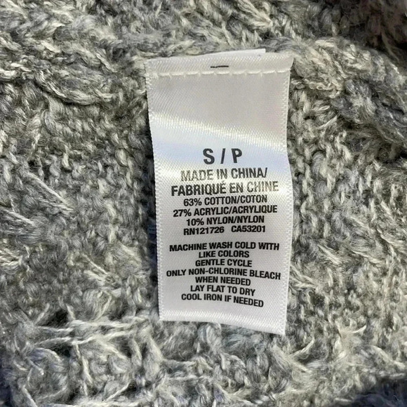 Aeropostale Women’s Sweater Small Gray Soft Long Sleeved Crew Neck Top - Picture 7 of 8